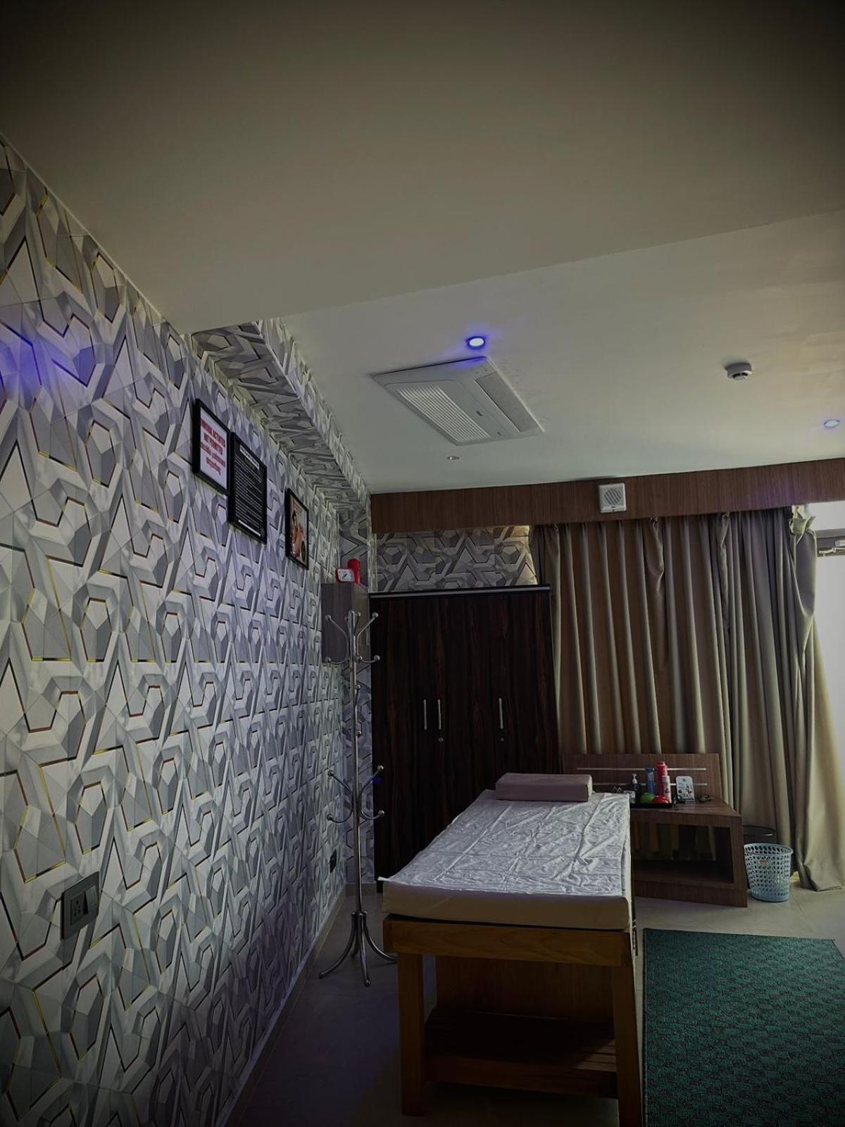 Hotel Sky Sierra Wayanad Калпетта Экстерьер фото